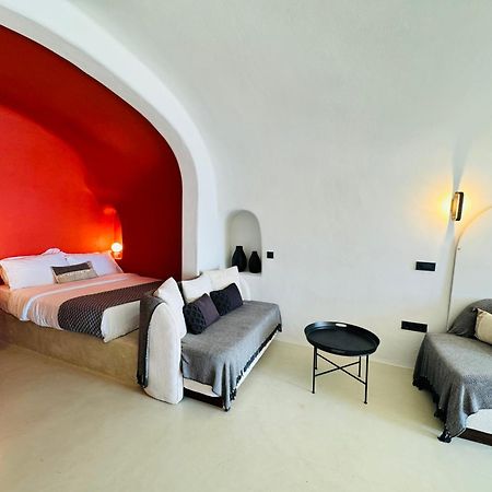 Santoroia Luxury Suites By Caldera Houses Exterior photo