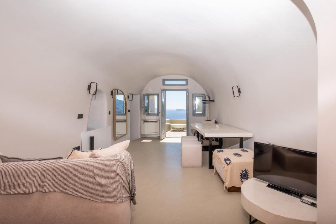 Santoroia Luxury Suites By Caldera Houses Exterior photo