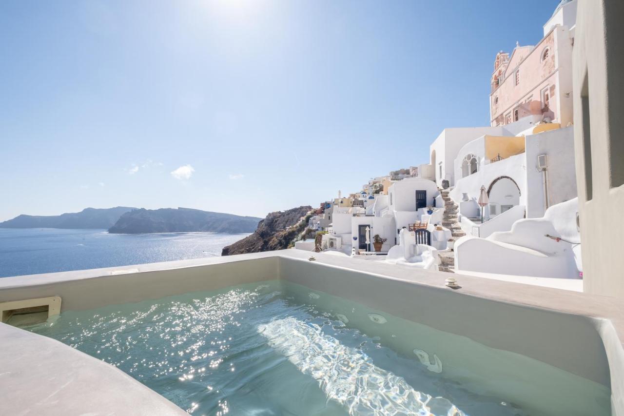 Santoroia Luxury Suites By Caldera Houses Exterior photo