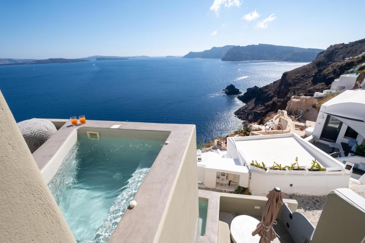 Santoroia Luxury Suites By Caldera Houses Exterior photo