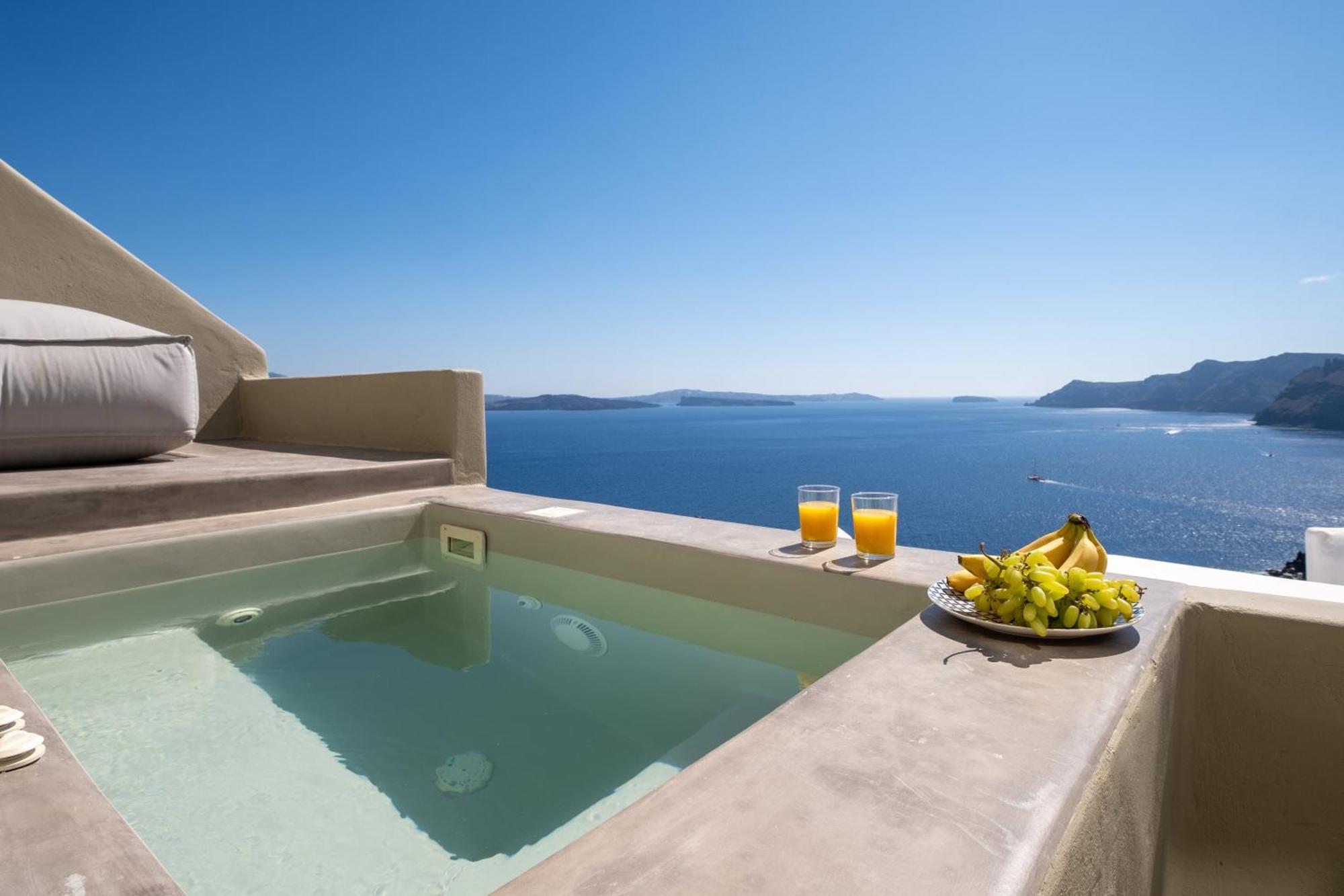 Santoroia Luxury Suites By Caldera Houses Exterior photo