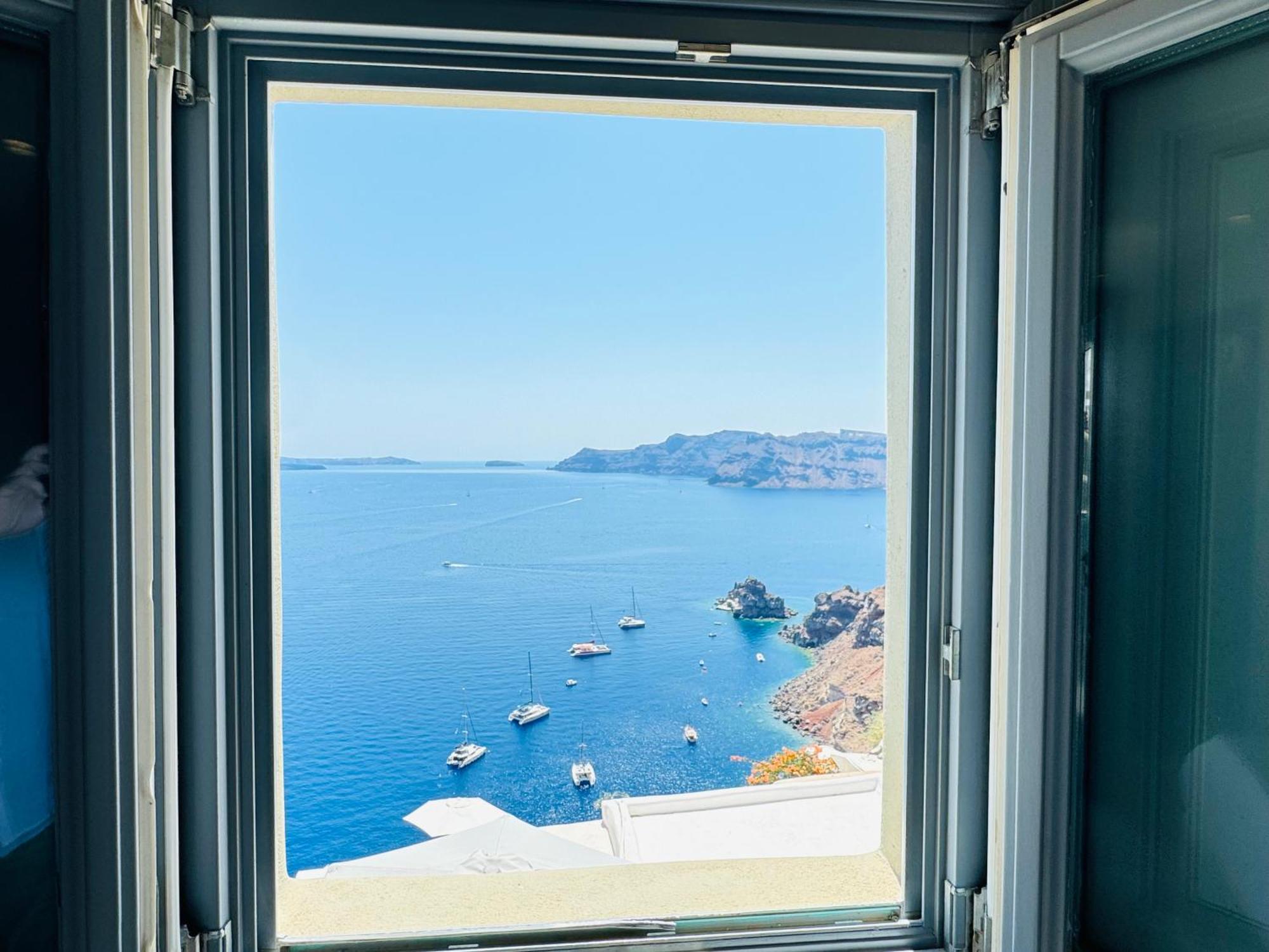 Santoroia Luxury Suites By Caldera Houses Exterior photo